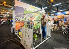 Anyone who says business is no longer done at a trade show is wrong. Dirk-Jan de Haas of Hortiware just sold this greenhouse to Jan Reijm.