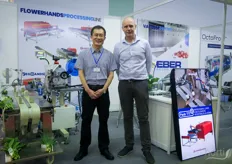 Pack TTI was present at HortEx as eary as three years ago. Now the company sees strong demand in the market. Christian Oosterlaan, to the right, met with Vietnmase clients doing flowers, but still few larger companies. Vegetables are more interesting. People eat very fresh and many vegetables.  On the photo are BaoQing Li and Christian Oosterlaan. 