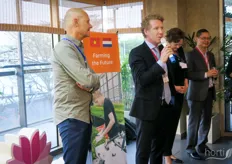 Kuno Jacobs, Managing Director at DLG Benelux and Nova Exhibitions, and organizer of Hortex Vietnam 2023, welcoming guests at the Vietnam and The Netherlands Networking Reception.