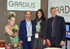 The team of Gradilis : François Chevalier (recherche), Houda Flauger et Olivier Grard (D.G.) 
