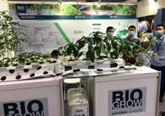 BioGrow, a French cocopeat substrate manufacturer, displayed a variety of the company's substrate products at the booth. Mr. Yang Kun (middle) is the company’s technical consultant. He said, “China’s greenhouse industry is booming, and cocopeat is an indispensable raw material for modern greenhouse soilless cultivation. Focusing on technical services is one of our major advantages. While selling the products, our technical staff will go to the customer's base to help the customer adjust the formula, adjust the nutrient solution, and adjust the irrigation. We strive to maximize the production efficiency of our customers. "