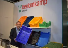Jerry Arkesteijn (Beekenkamp) introduced the new transport- and harvest trays for glasshouse vegetables.