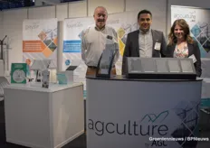 The team with Agculture by AGC presented the new horticultural glass Geysir: https://www.groentennieuws.nl/article/9425871/agculture-presenteert-nieuw-energiebesparend-geysir-glas/ On the photo Michiel van Spronsen, Mohammad Shayesteh and Julie Tixier.
